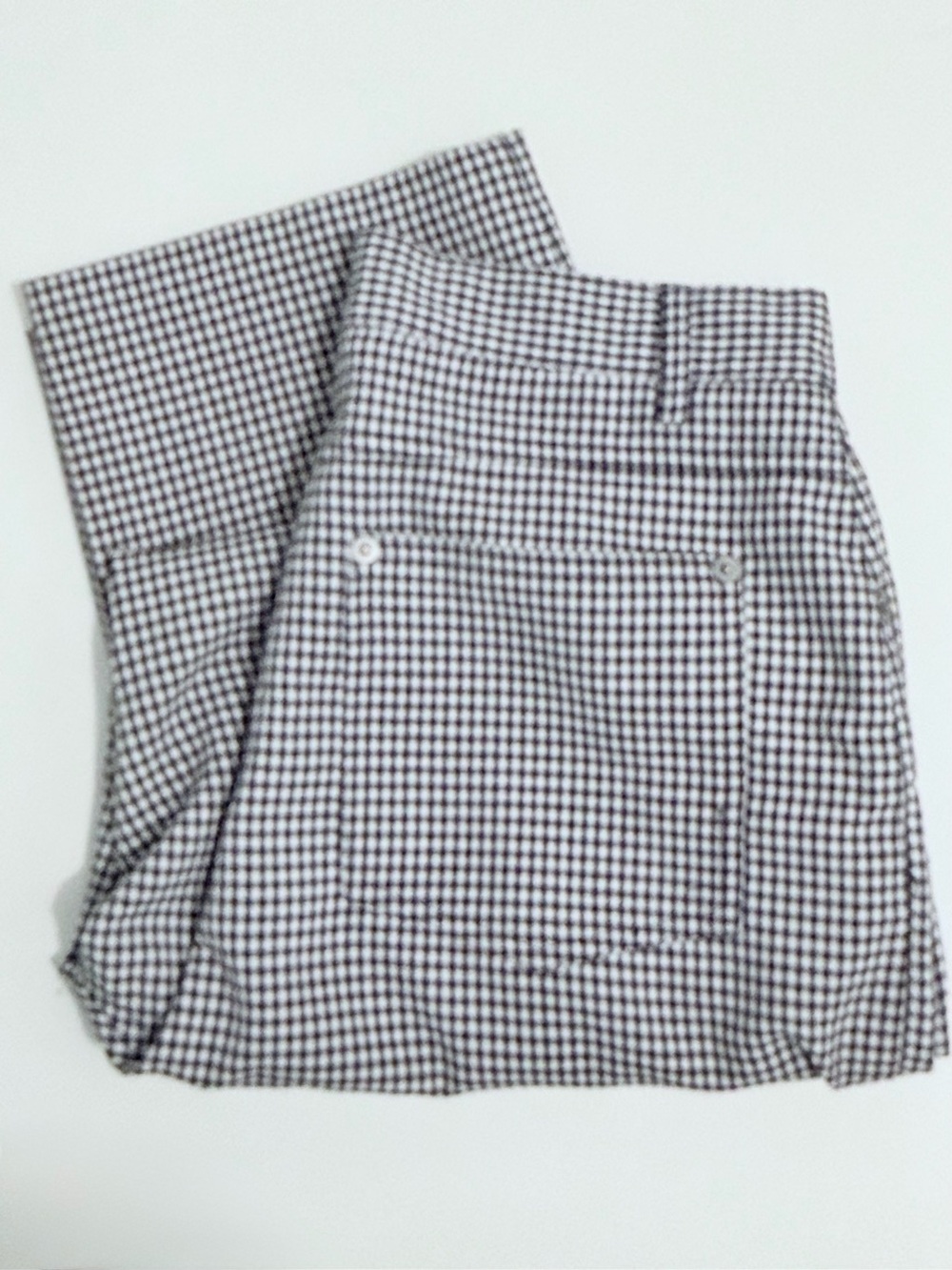Femme de carrière - Ankle-Length Classic  Pants in Black & White Gingham